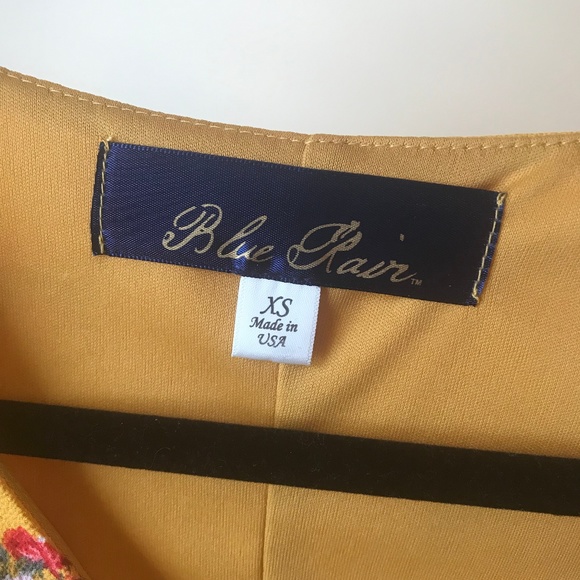 Yellow Floral Button-Up Dress - Picture 4 of 4